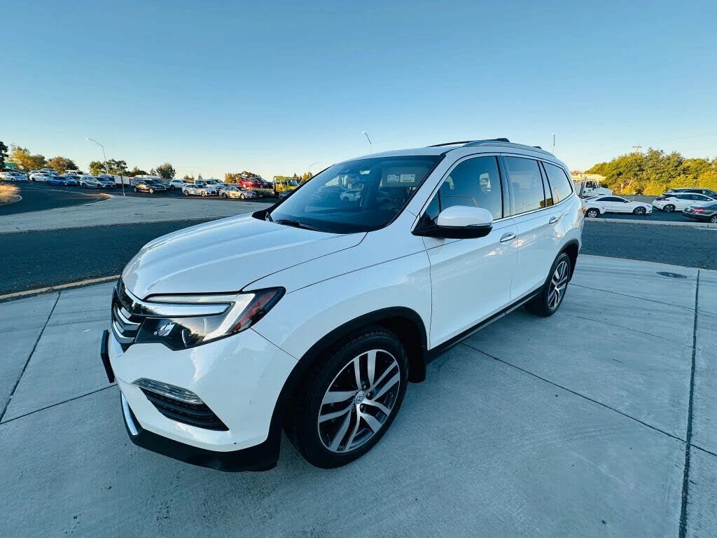 2016 HONDA Pilot