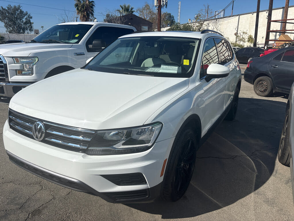 2020 VOLKSWAGEN Tiguan