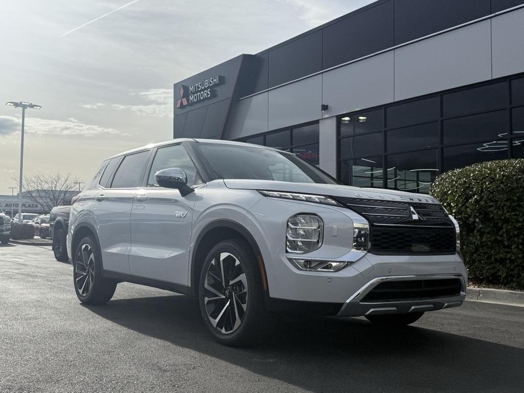 2025 MITSUBISHI Outlander