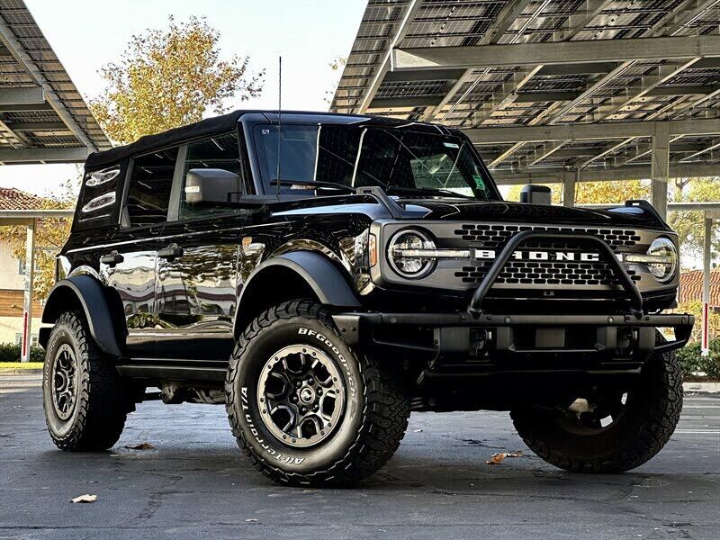2022 FORD Bronco