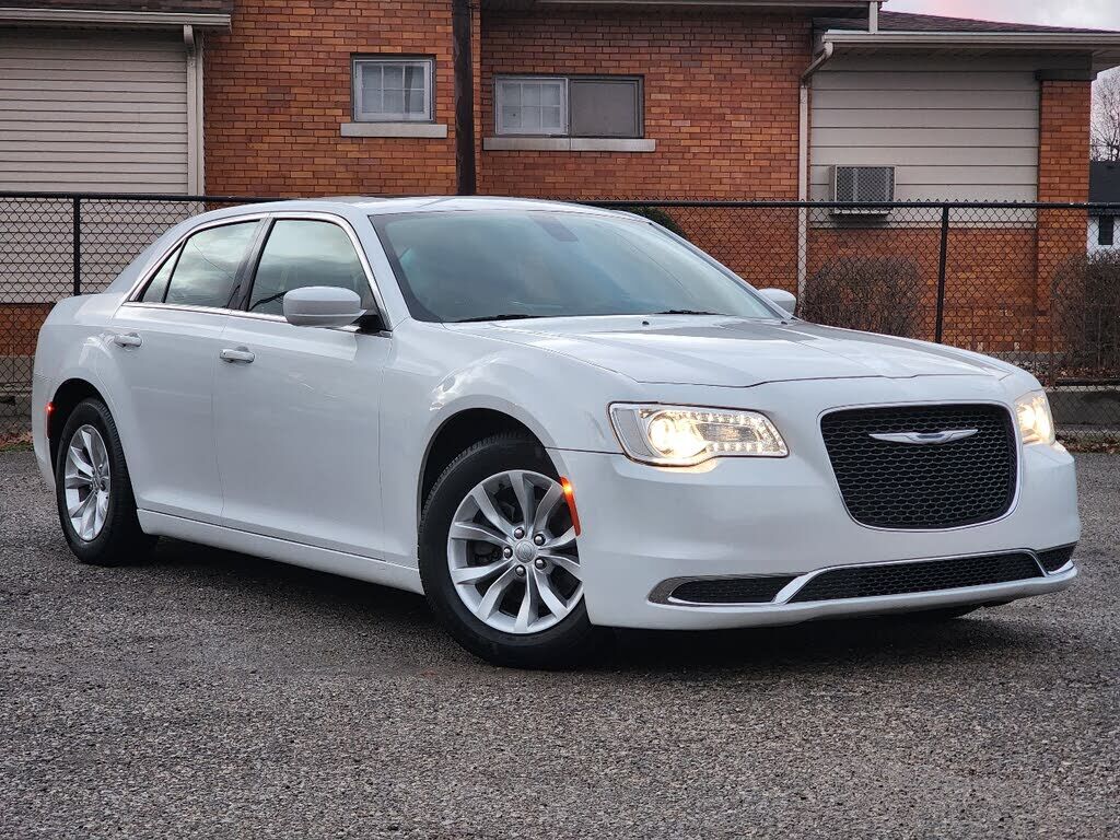 2015 CHRYSLER 300