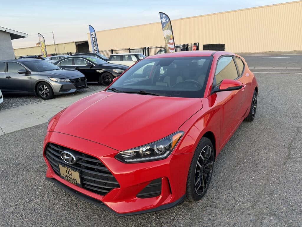 2019 HYUNDAI Veloster