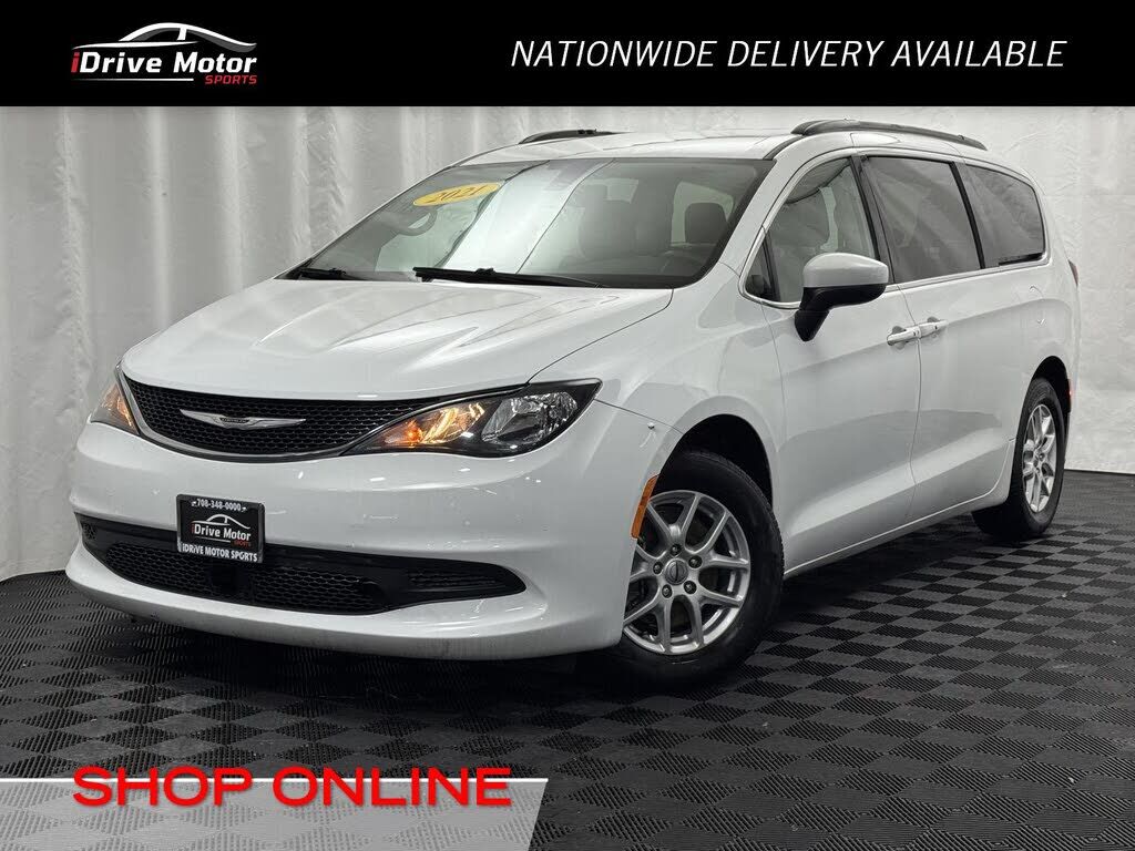 2021 CHRYSLER Voyager