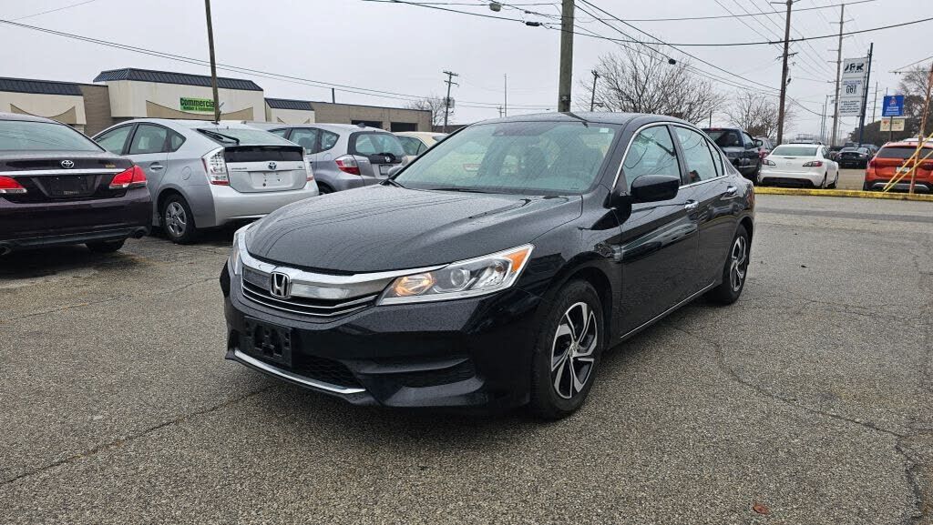 2017 HONDA Accord