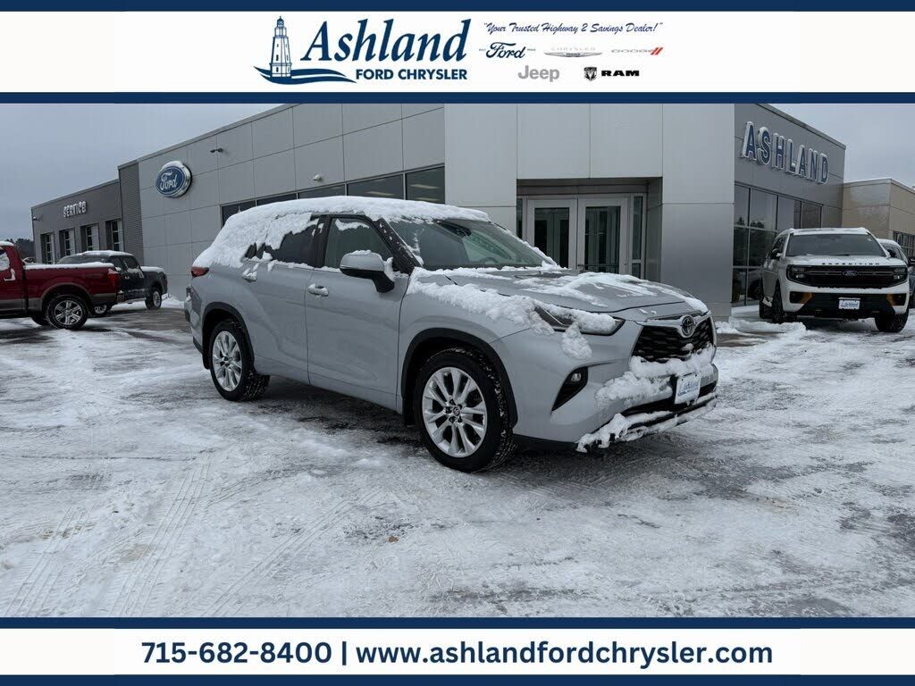 2022 TOYOTA Highlander