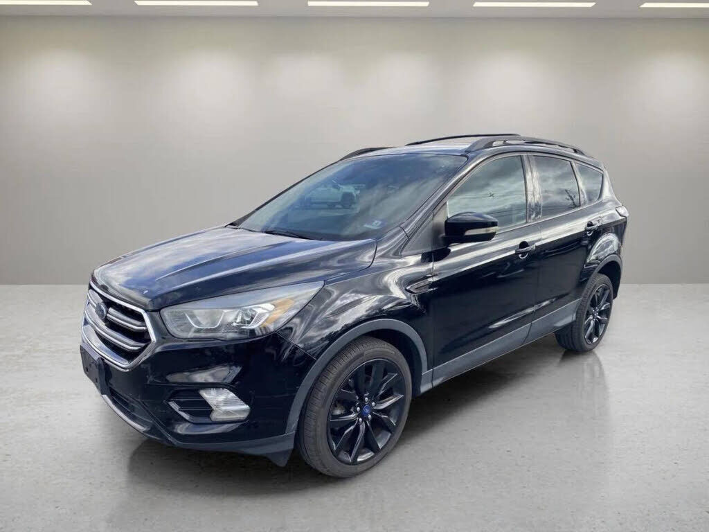 2017 FORD Escape