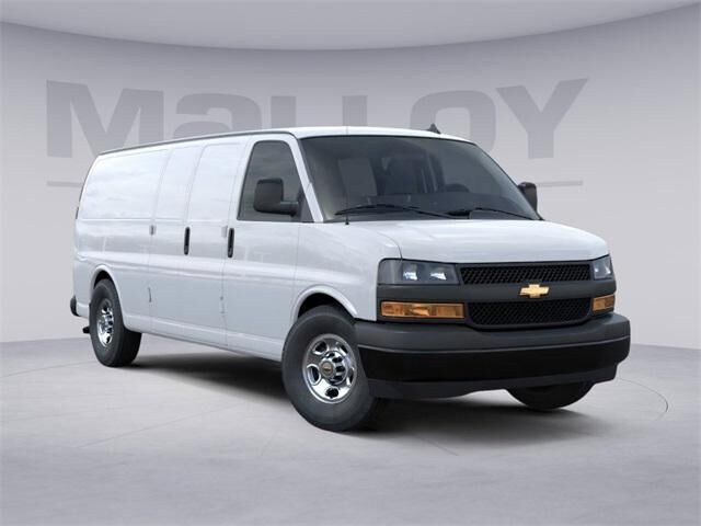 2025 CHEVROLET Express