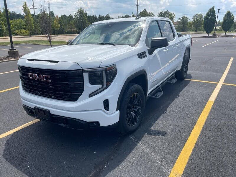 2023 GMC Sierra