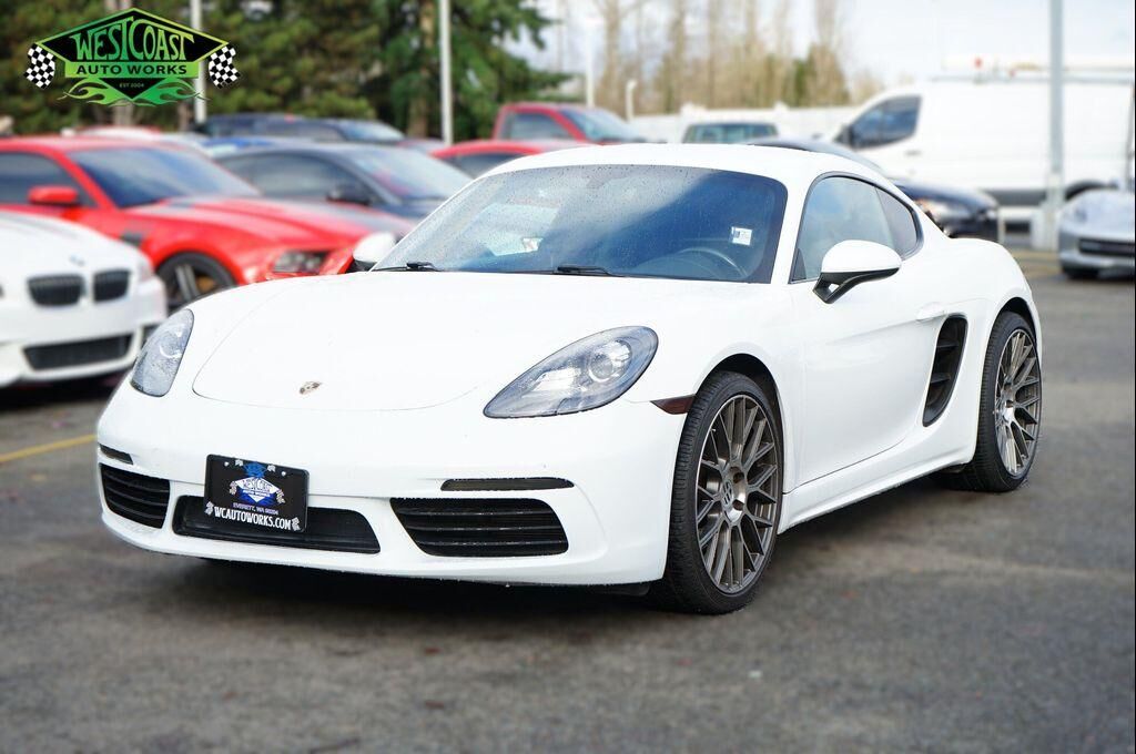 PORSCHE