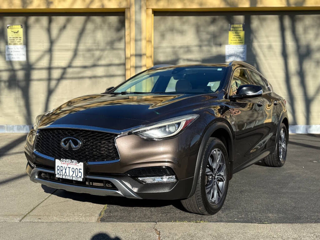 2017 Infiniti QX30
