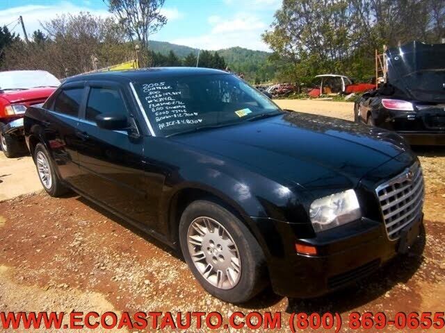 2005 CHRYSLER 300