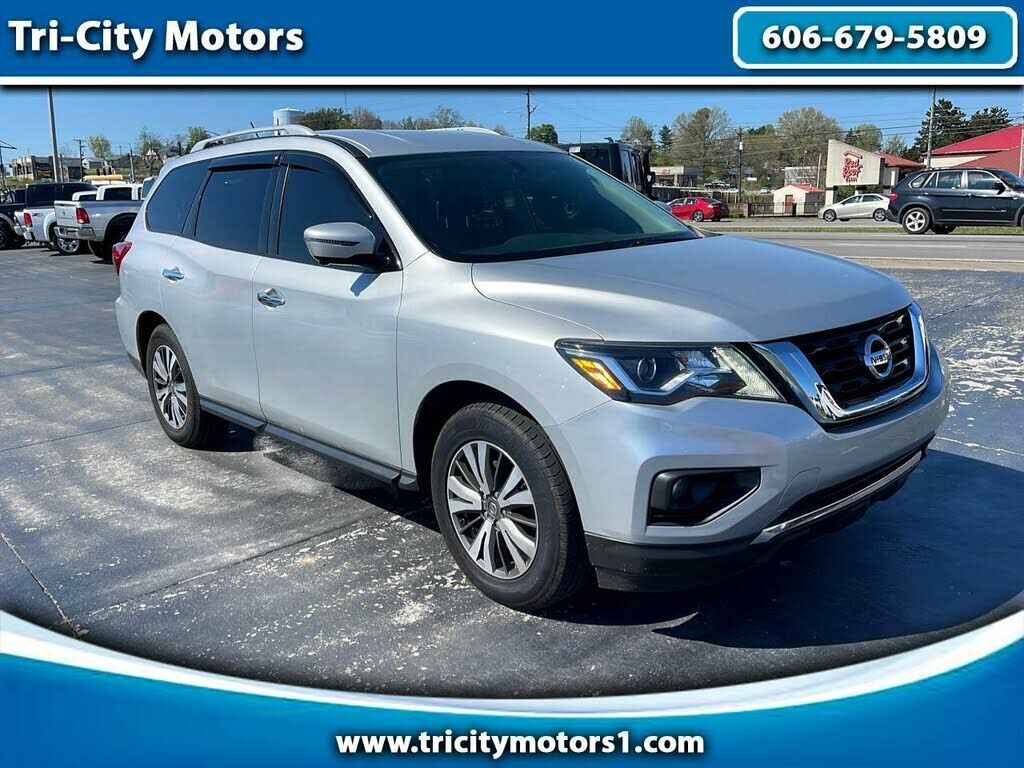 2017 NISSAN Pathfinder