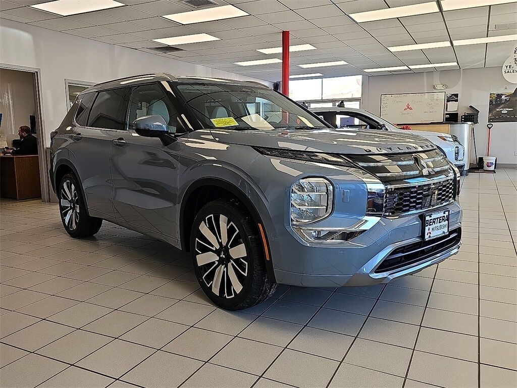 2026 MITSUBISHI Outlander