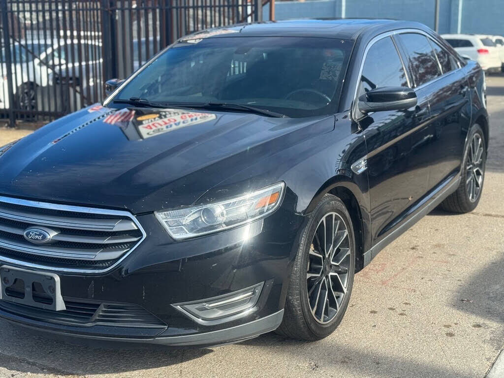 2018 FORD Taurus