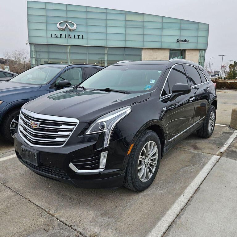 2017 CADILLAC XT5