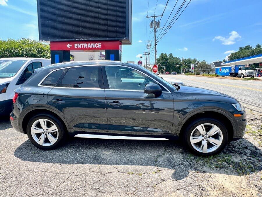 2018 AUDI Q5