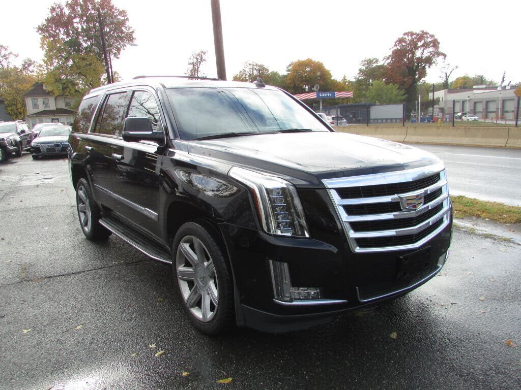 2017 CADILLAC Escalade