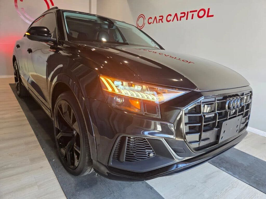 2020 AUDI Q8