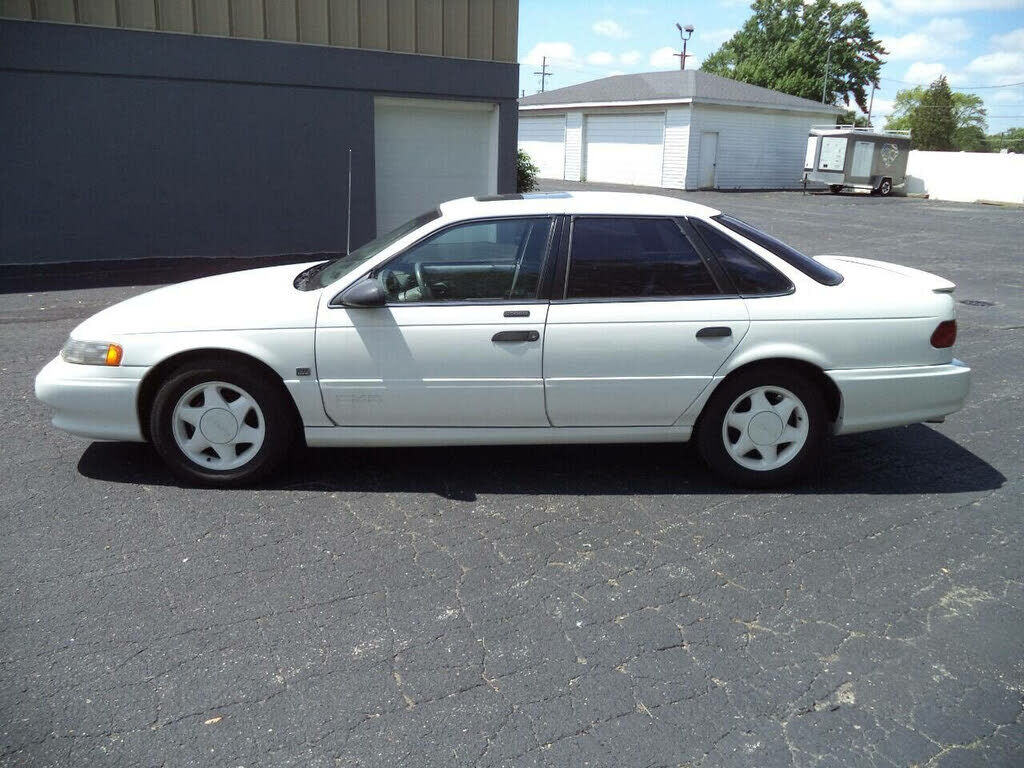 1993 FORD Taurus
