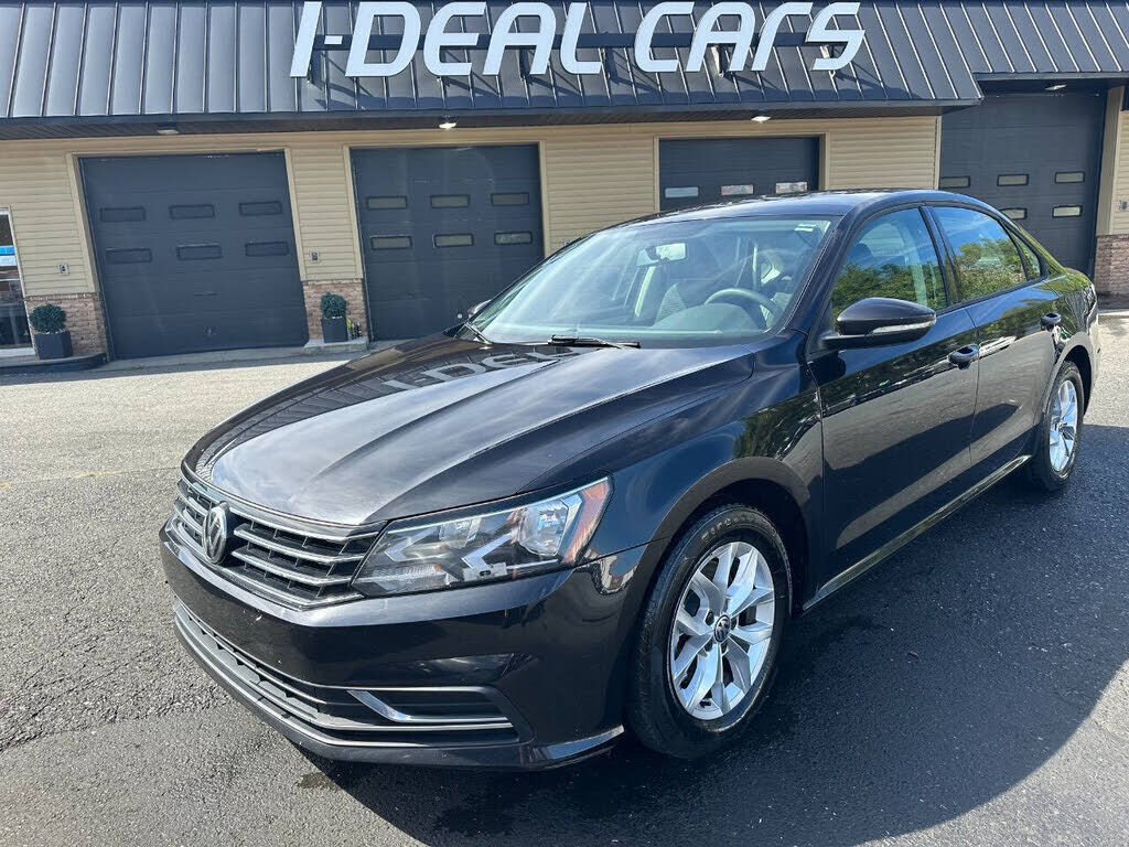 2018 VOLKSWAGEN Passat