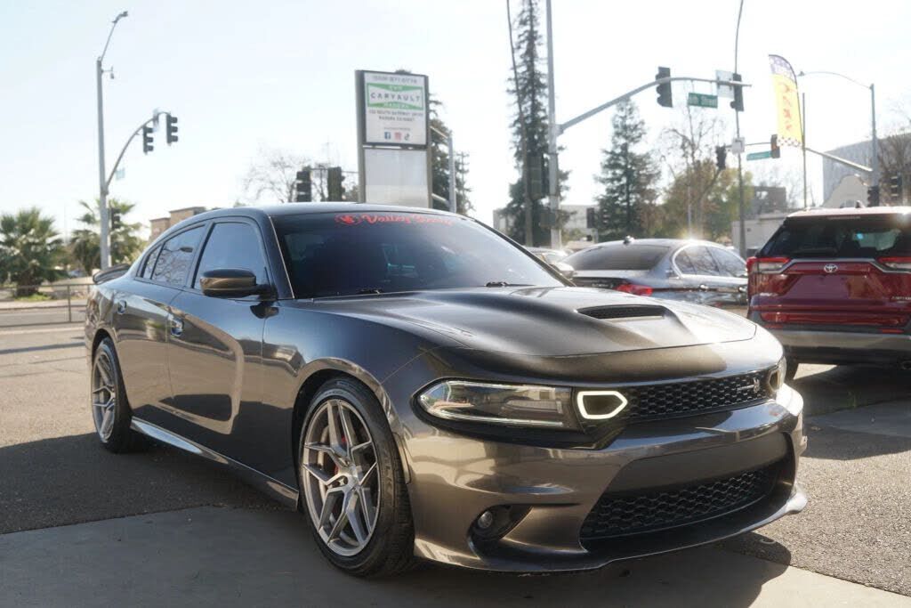 2019 DODGE Charger