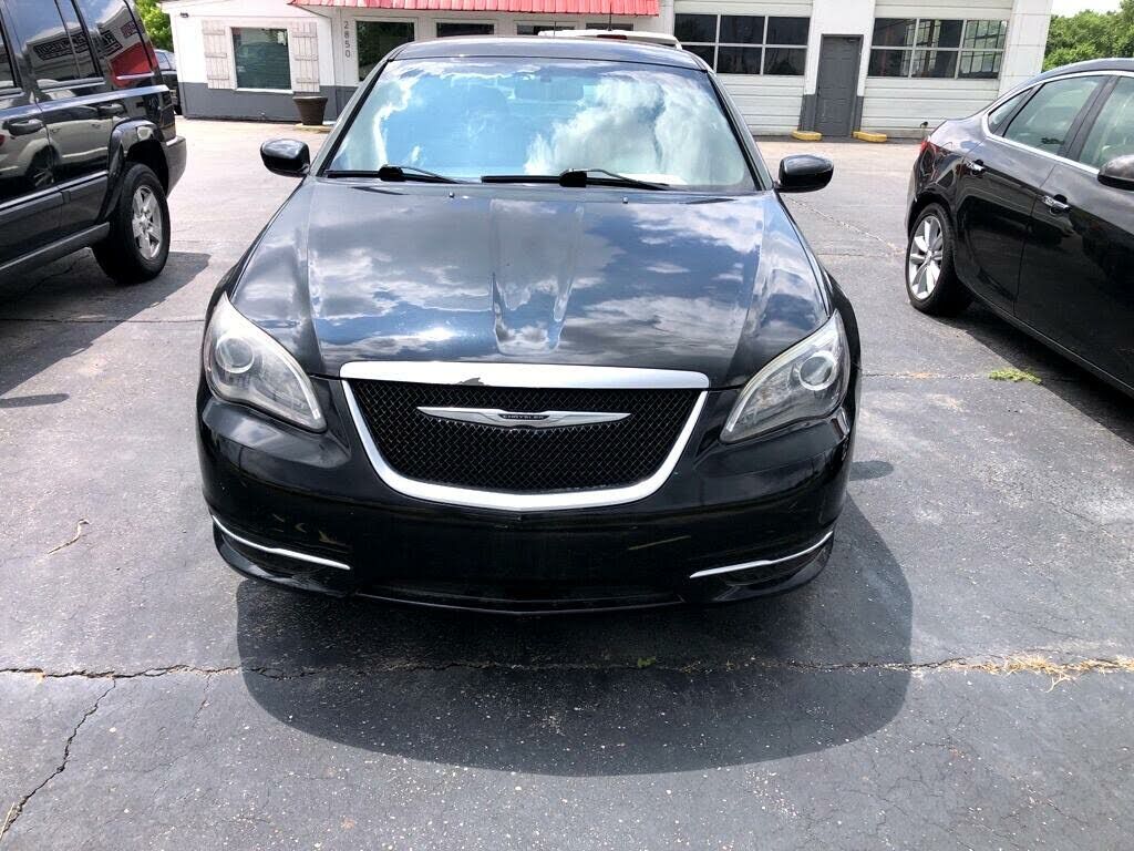 2014 CHRYSLER 200