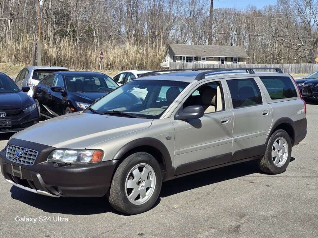 2004 VOLVO XC70