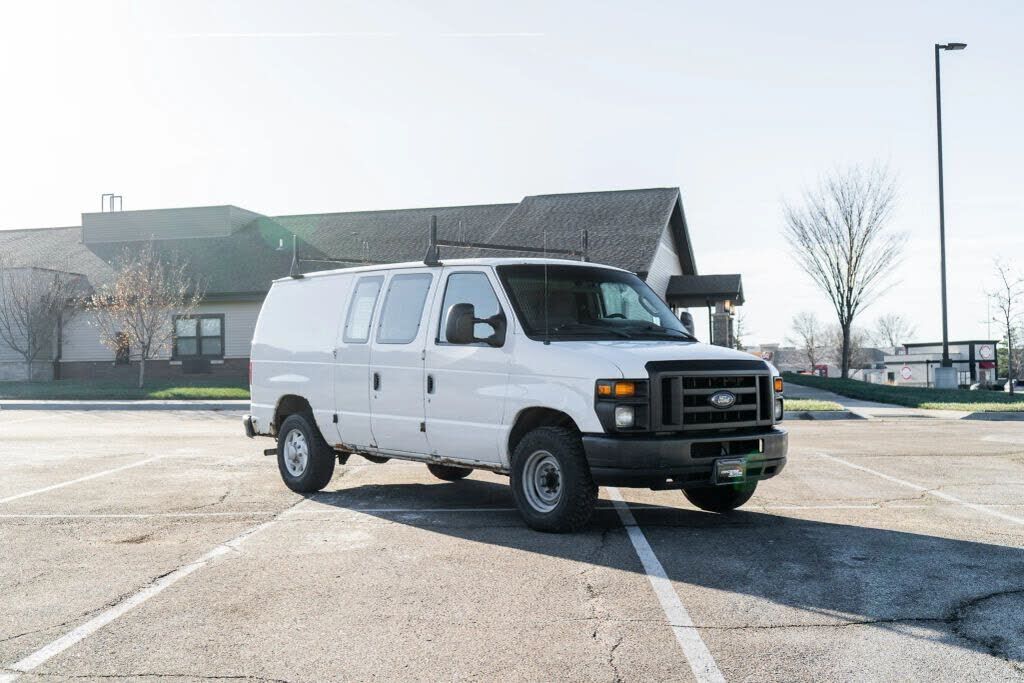 2009 FORD E-250