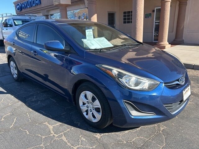2016 HYUNDAI Elantra