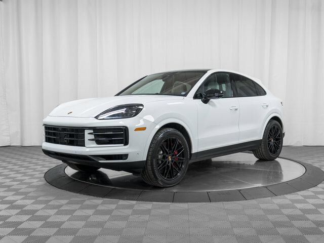 2025 PORSCHE Cayenne