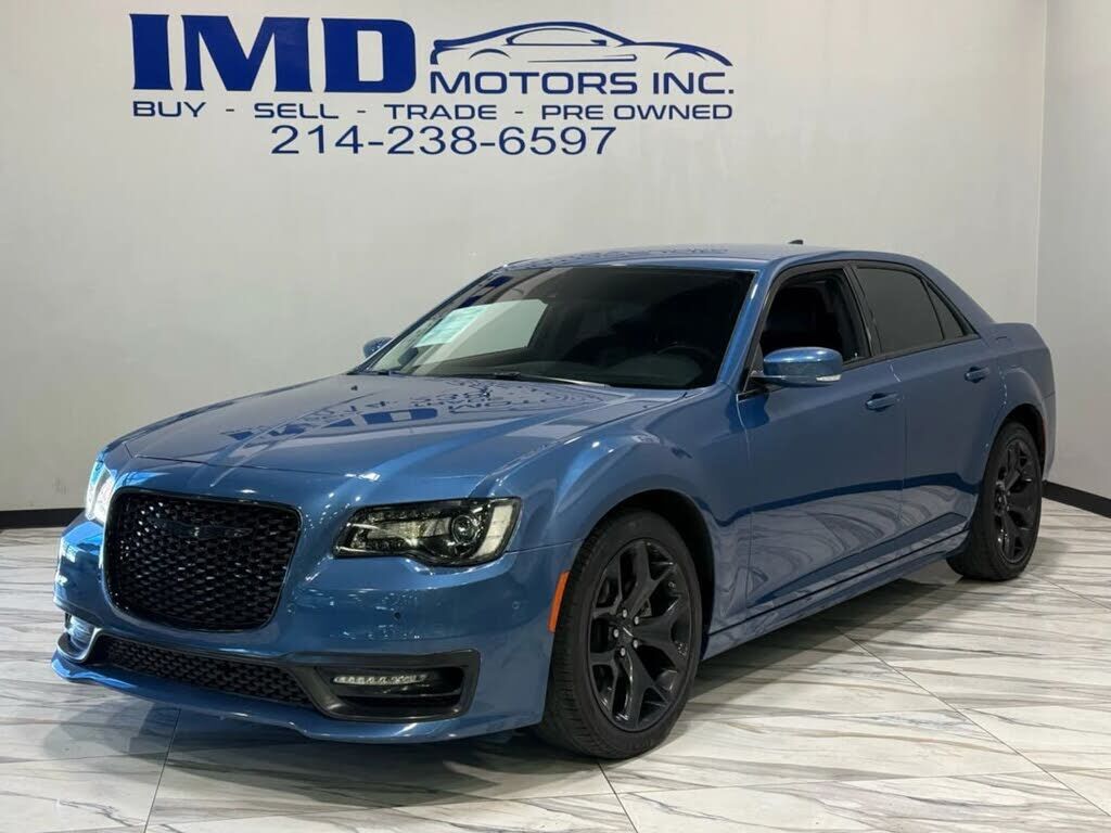 2022 CHRYSLER 300