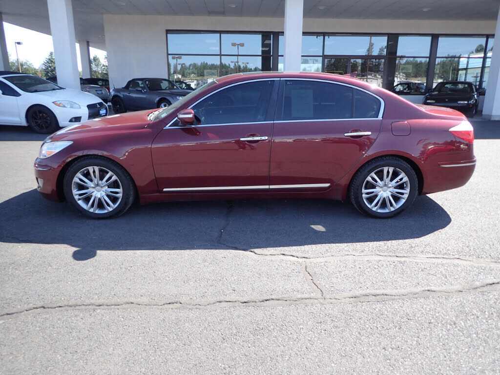 2011 HYUNDAI Genesis