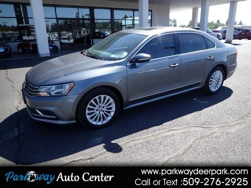 2016 VOLKSWAGEN Passat