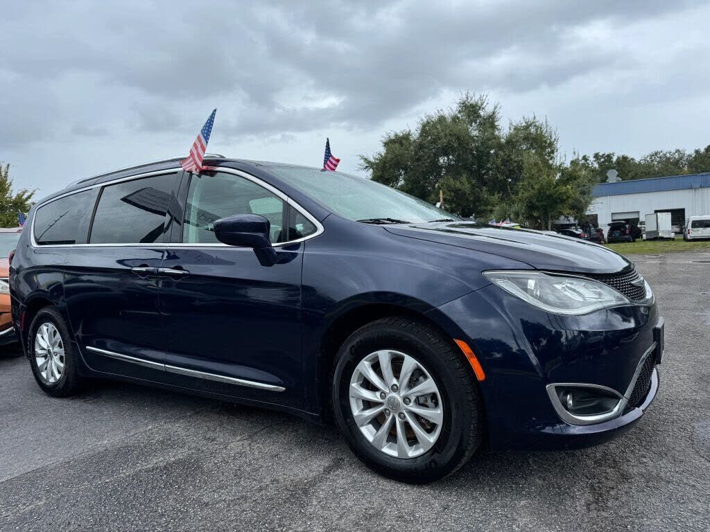 2018 CHRYSLER Pacifica