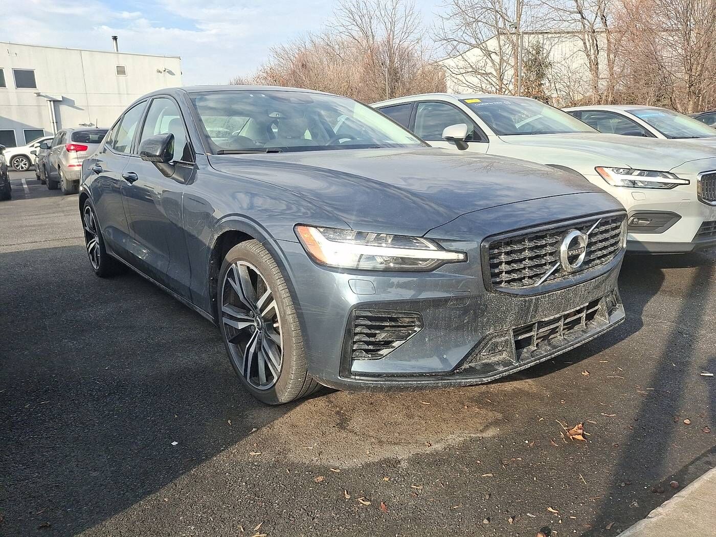 2022 VOLVO S60