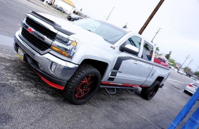 2018 CHEVROLET Silverado