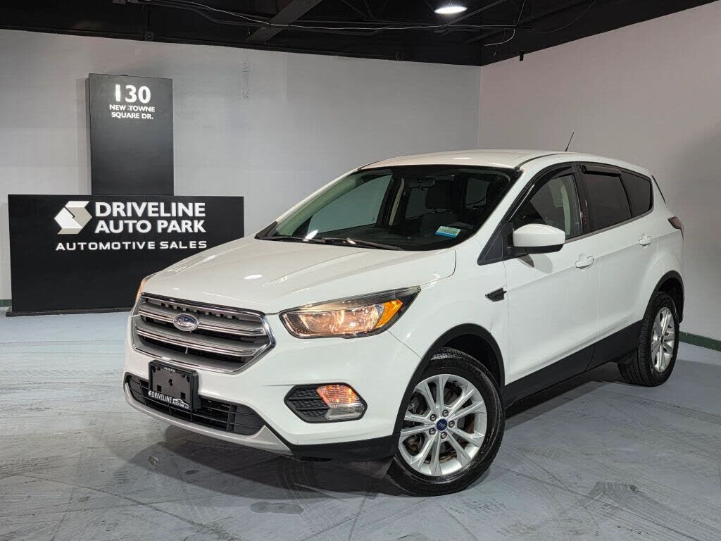 2017 FORD Escape