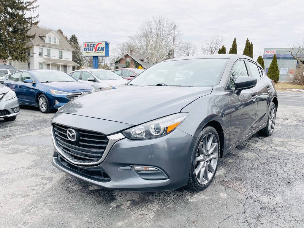 2018 MAZDA Mazda3