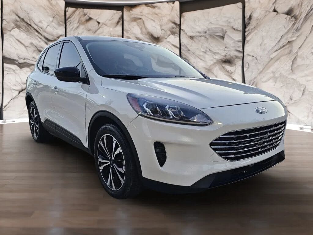 2022 FORD Escape