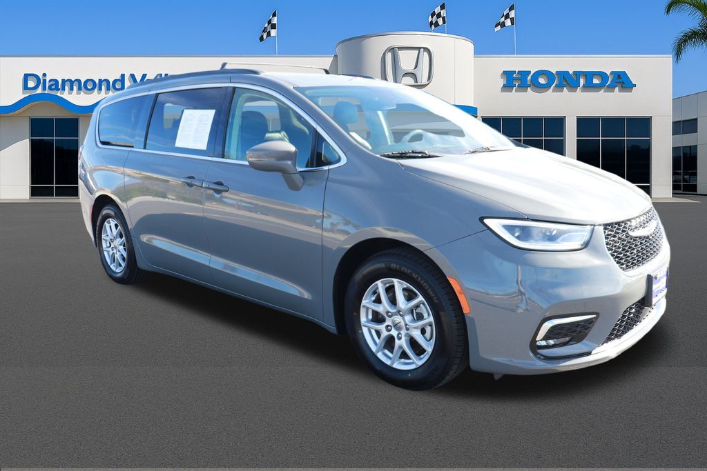 2022 CHRYSLER Pacifica