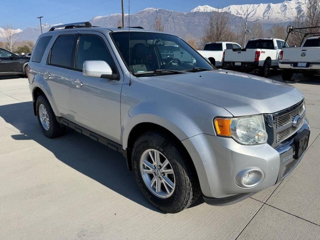 2011 FORD Escape
