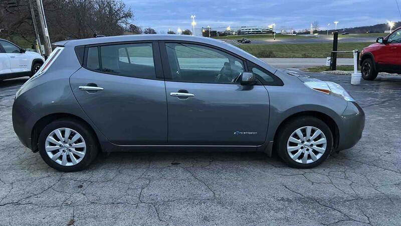 2016 NISSAN Leaf