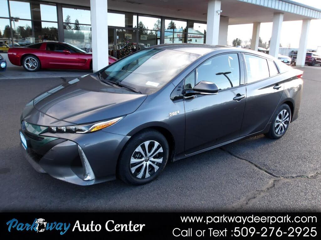 2020 TOYOTA Prius