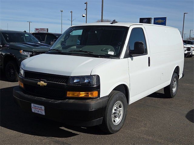 2025 CHEVROLET Express