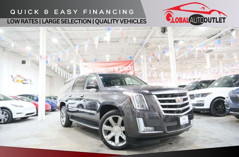 2017 CADILLAC Escalade ESV