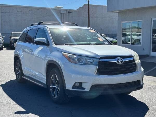 2016 TOYOTA Highlander