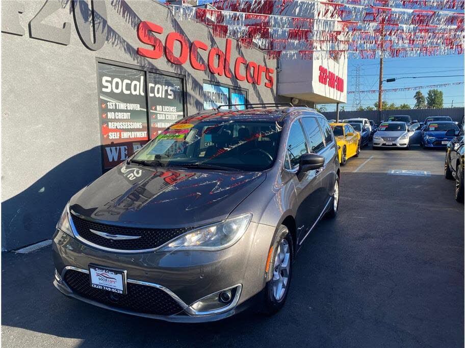 2017 CHRYSLER Pacifica