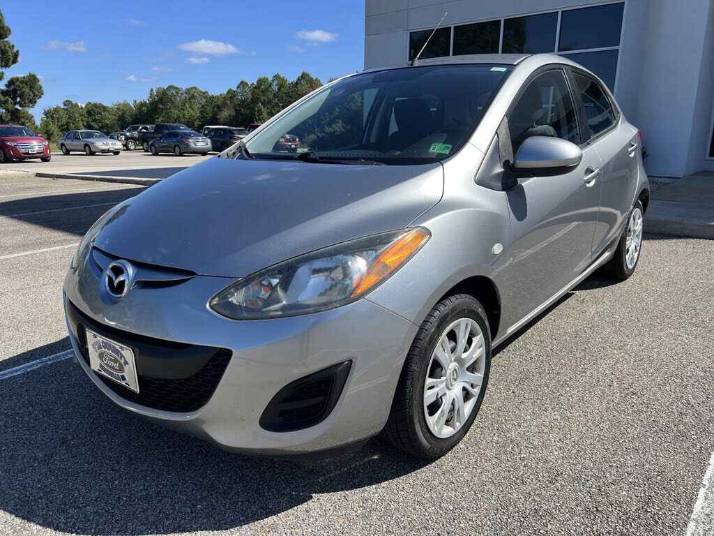 2012 MAZDA Mazda2
