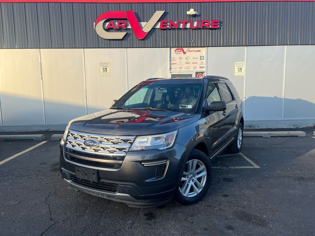 2019 FORD Explorer