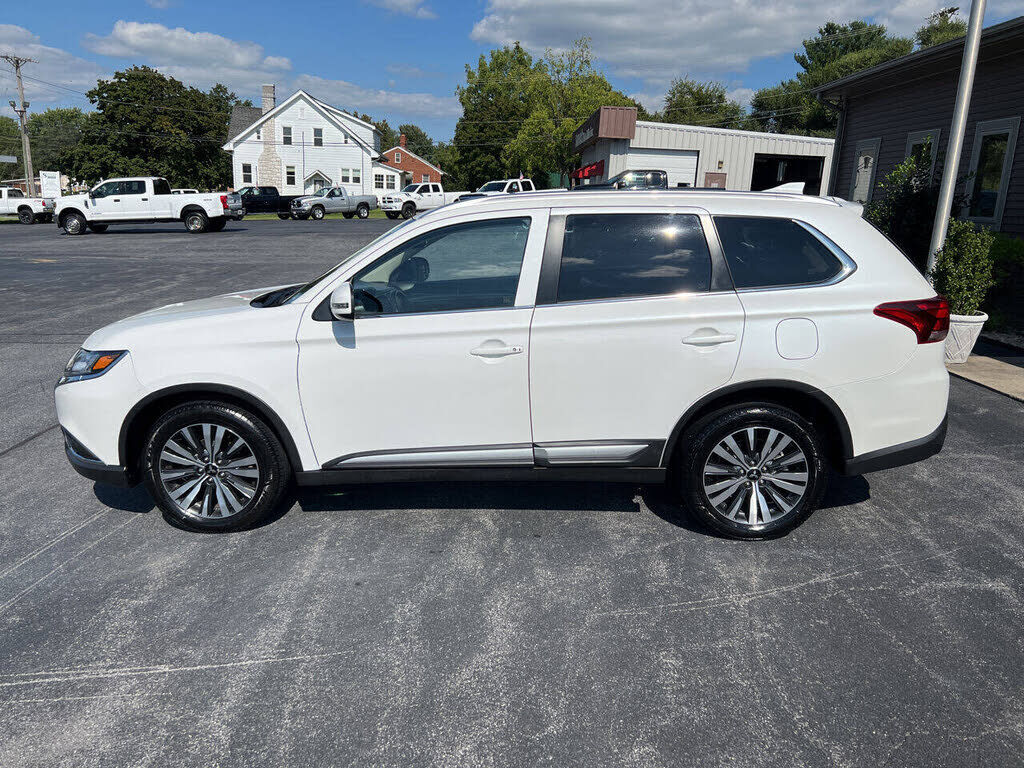 2020 MITSUBISHI Outlander